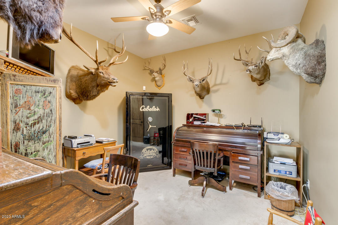 3306 West Cloud Road Phoenix, AZ 85086 - Photo 28 of 61 28-Cloud