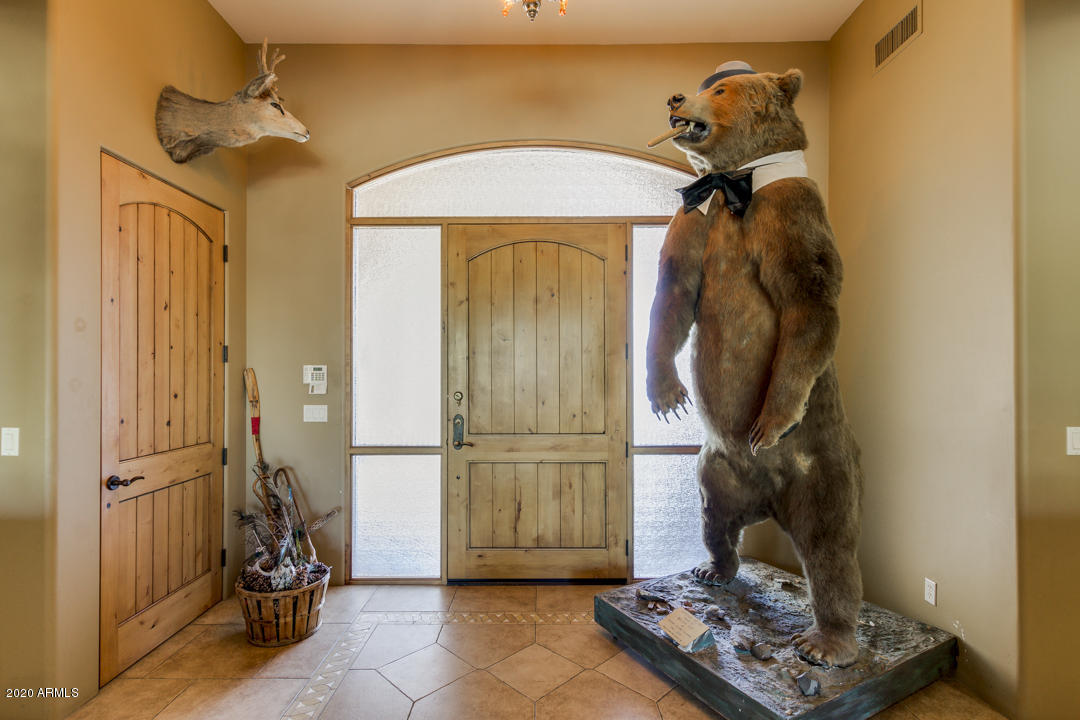 3306 West Cloud Road Phoenix, AZ 85086 - Photo 8 of 61 08-Cloud