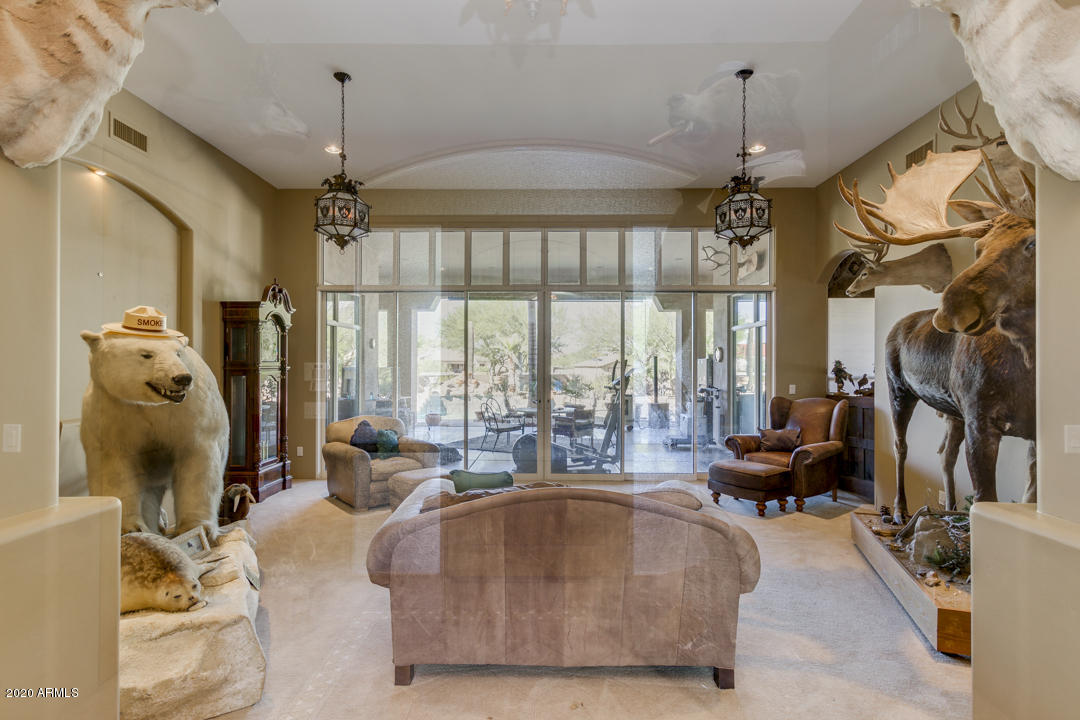3306 West Cloud Road Phoenix, AZ 85086 - Photo 9 of 61 09-Cloud
