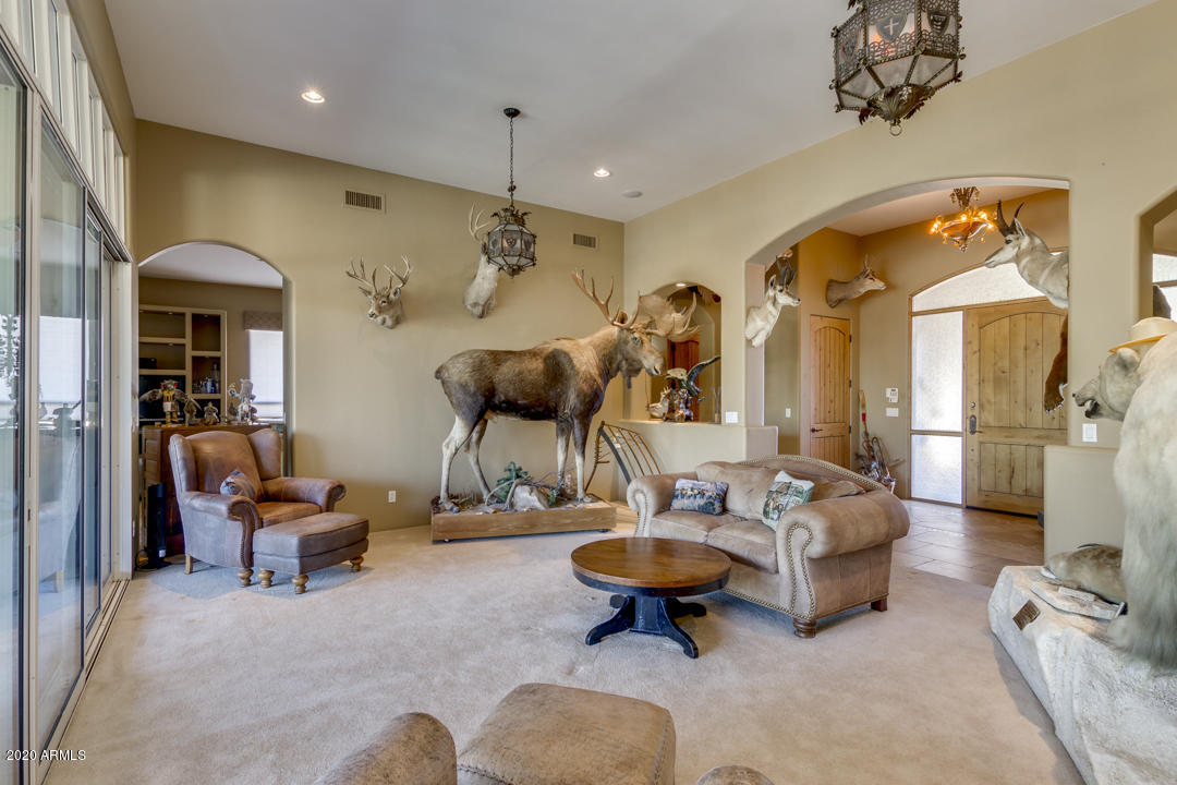 3306 West Cloud Road Phoenix, AZ 85086 - Photo 10 of 61 10-Cloud