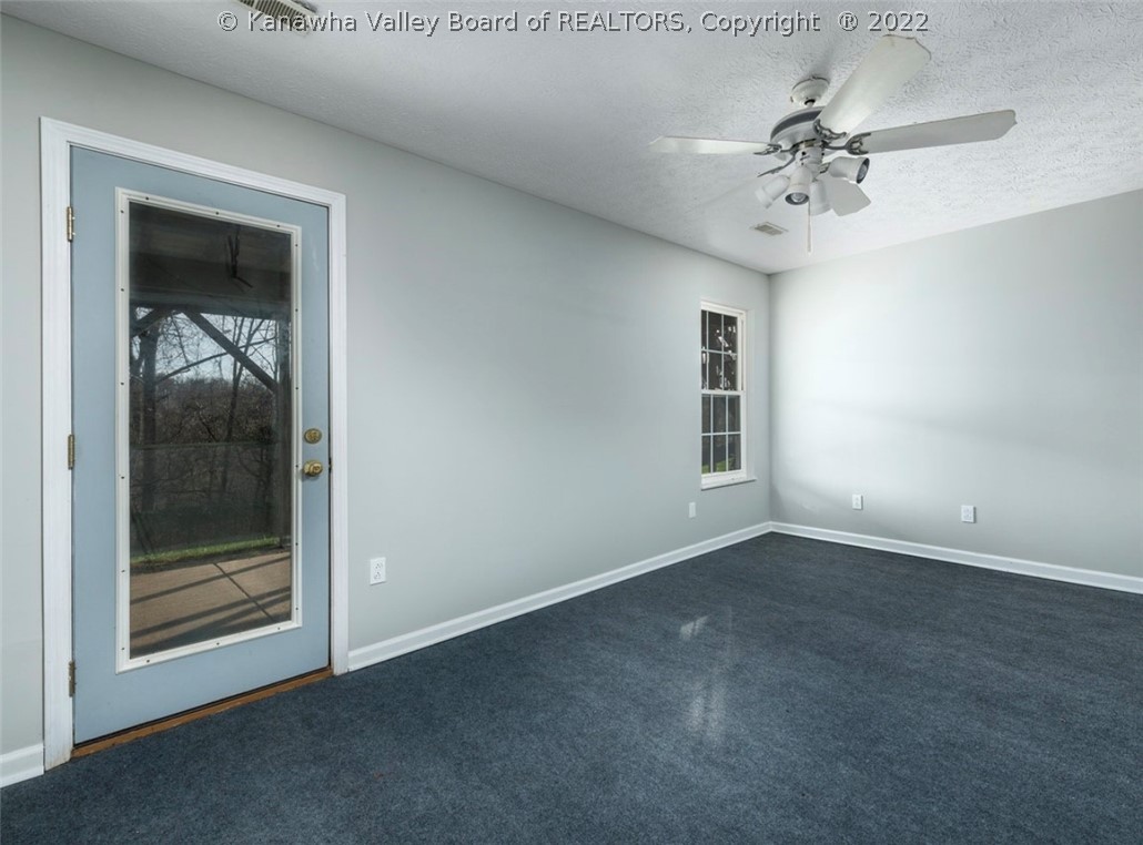122 Summit Ridge Road Hurricane, WV 25526 - Photo 22 of 30 Gallery Image 22