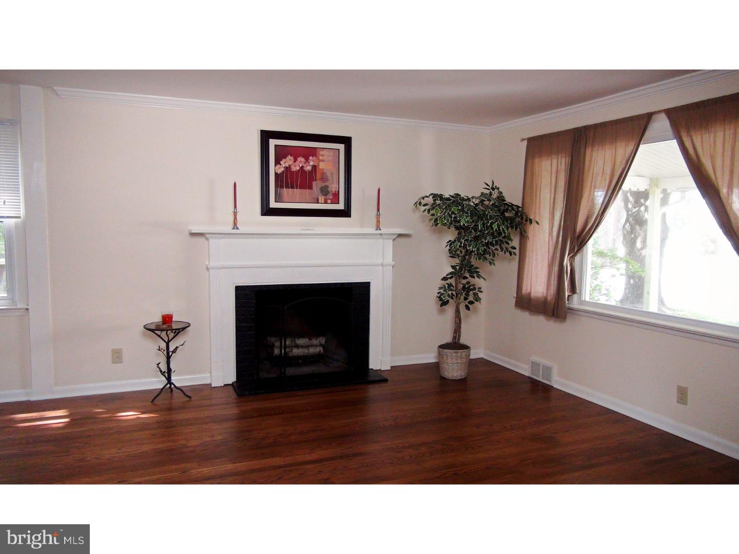 1501 Steel Road Havertown, PA 19083 - Photo 4 of 21
