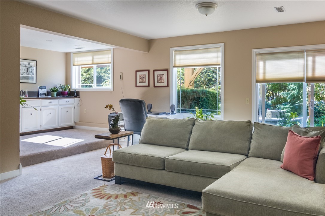 738 Caspers Street Edmonds, WA 98020 - Photo 17 of 27 Gallery Image 17