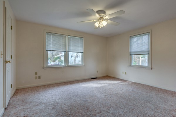 5 Graymore Road Waltham, MA 02451 - Photo 20 of 27 Gallery Image 20