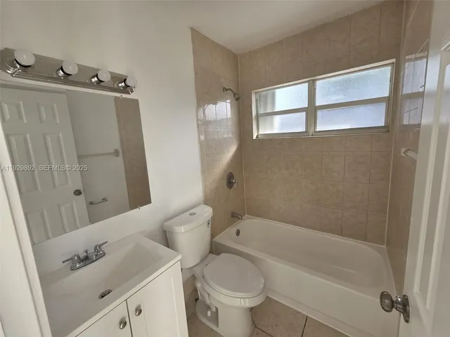 $3,100 | 3940 Northwest 76th Terrace, Unit 3940, Davie, FL 33024