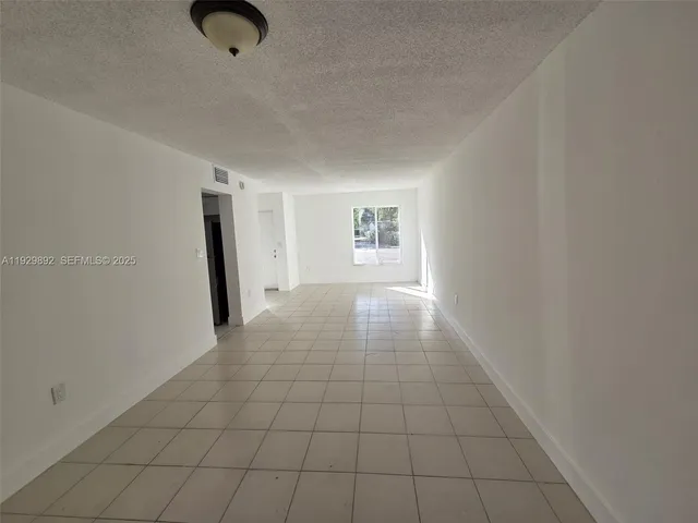 $3,100 | 3940 Northwest 76th Terrace, Unit 3940, Davie, FL 33024