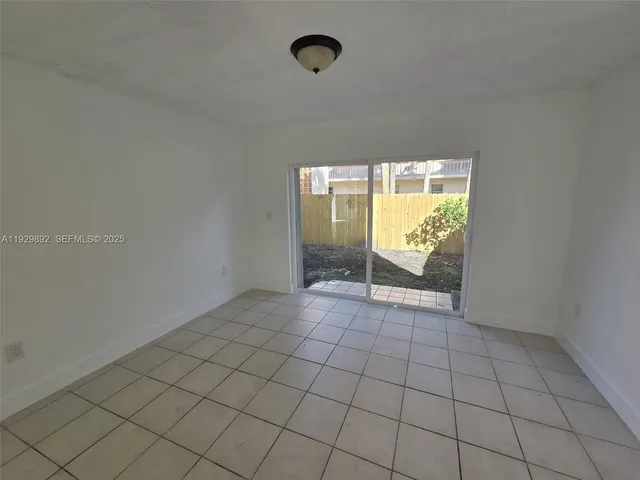 $3,100 | 3940 Northwest 76th Terrace, Unit 3940, Davie, FL 33024