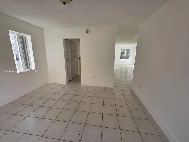 $3,100 | 3940 Northwest 76th Terrace, Unit 3940, Davie, FL 33024