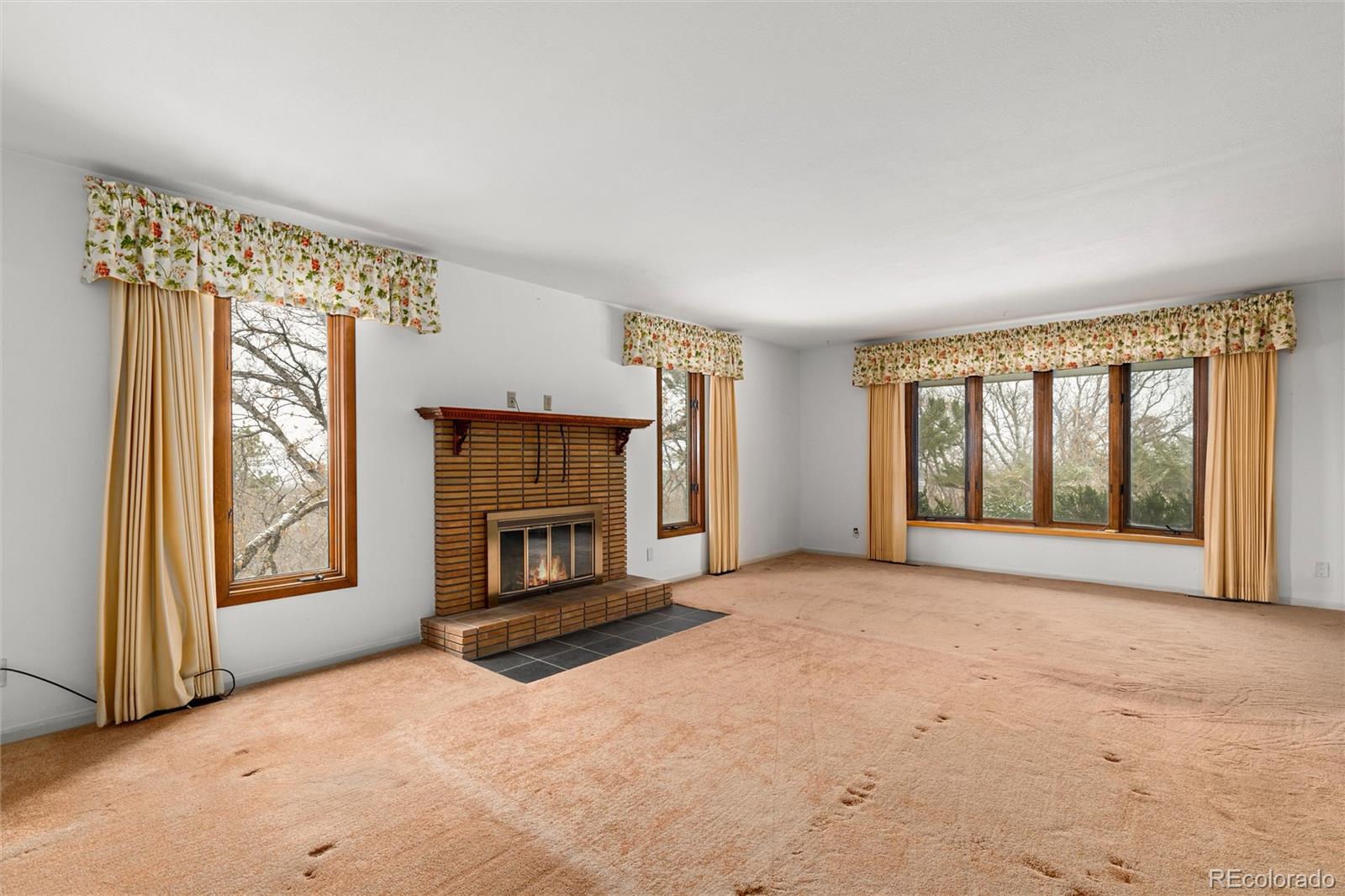 2449 Vista View Road Sedalia, CO 80135 - Photo 6 of 38 Gallery Image 6