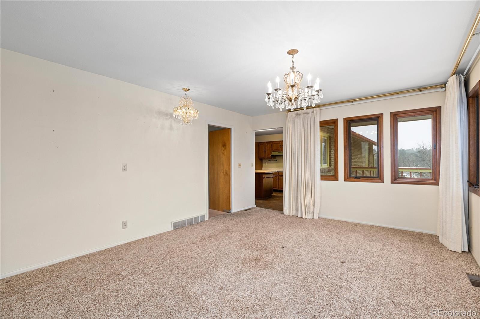 2449 Vista View Road Sedalia, CO 80135 - Photo 7 of 38 Gallery Image 7