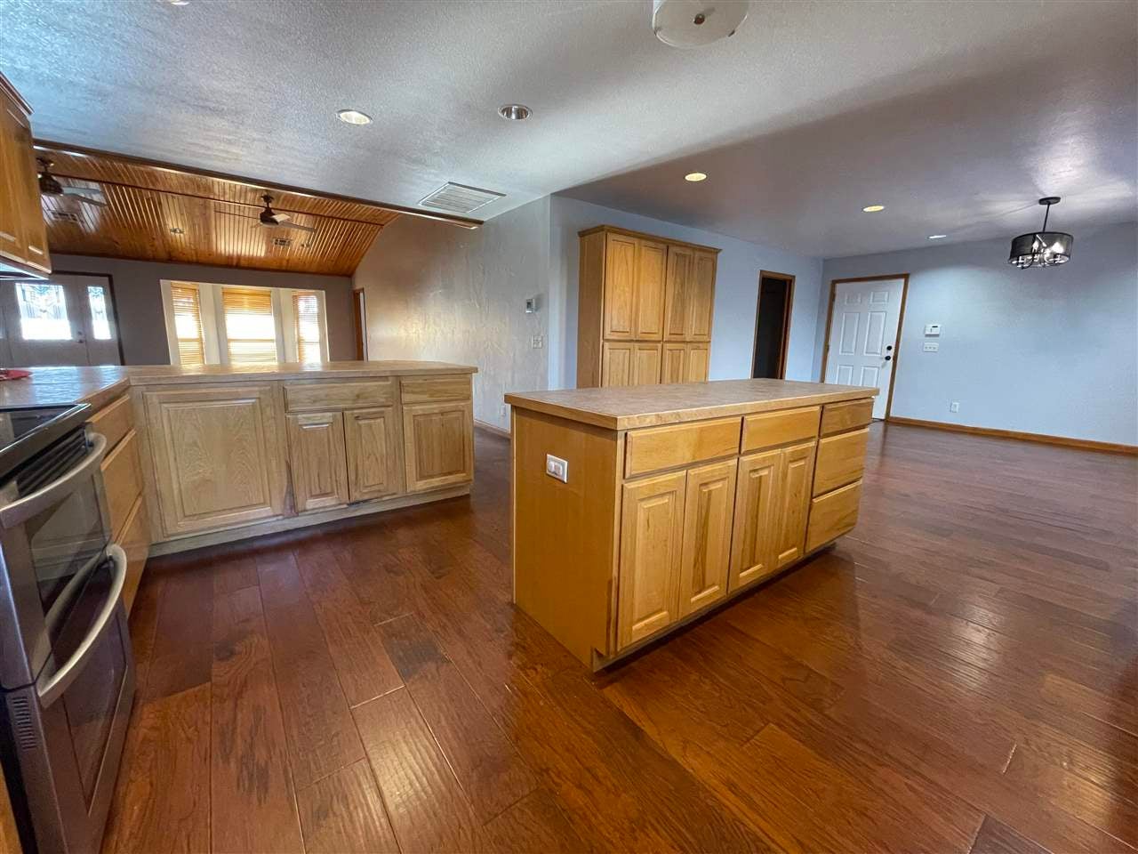 10505 Fairground Road Perkins, OK 74059 - Photo 15 of 32 Gallery Image 15