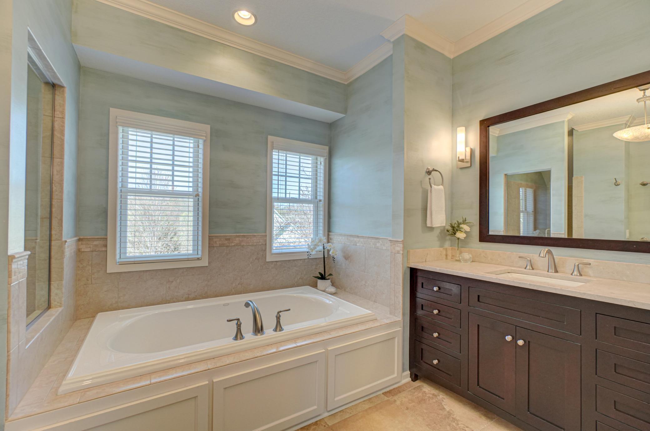 587 Lake Ridge Drive Shoreview, MN 55126 - Photo 24 of 44