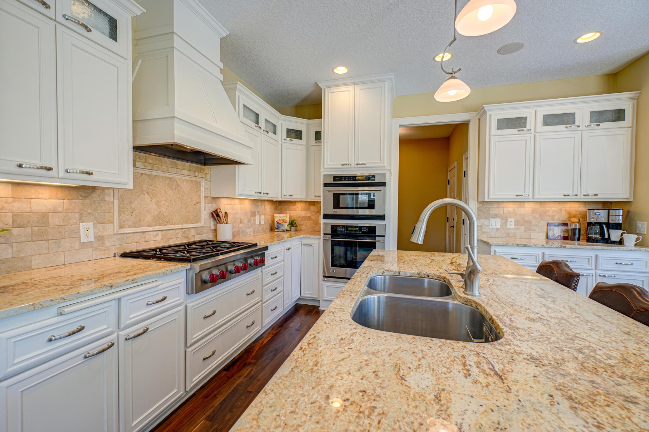 587 Lake Ridge Drive Shoreview, MN 55126 - Photo 10 of 44