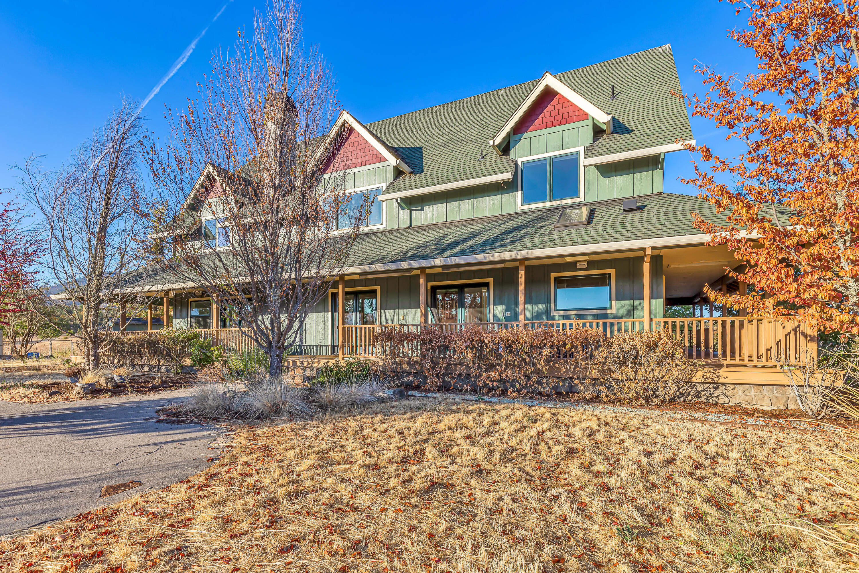 1820 Dry Creek Road Eagle Point, OR 97524 - Photo 8 of 64 Exterior