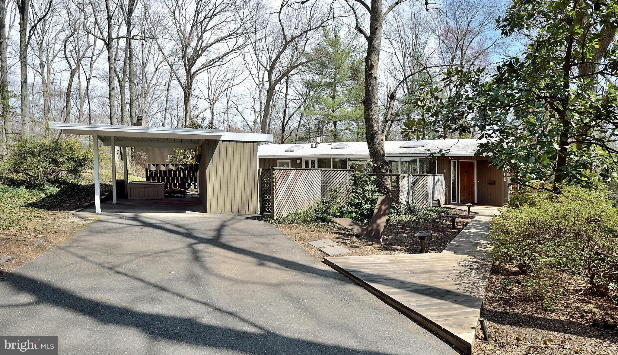 7211 Beechwood Road Alexandria, VA 22307 - Photo 1 of 30 Exterior (Front)