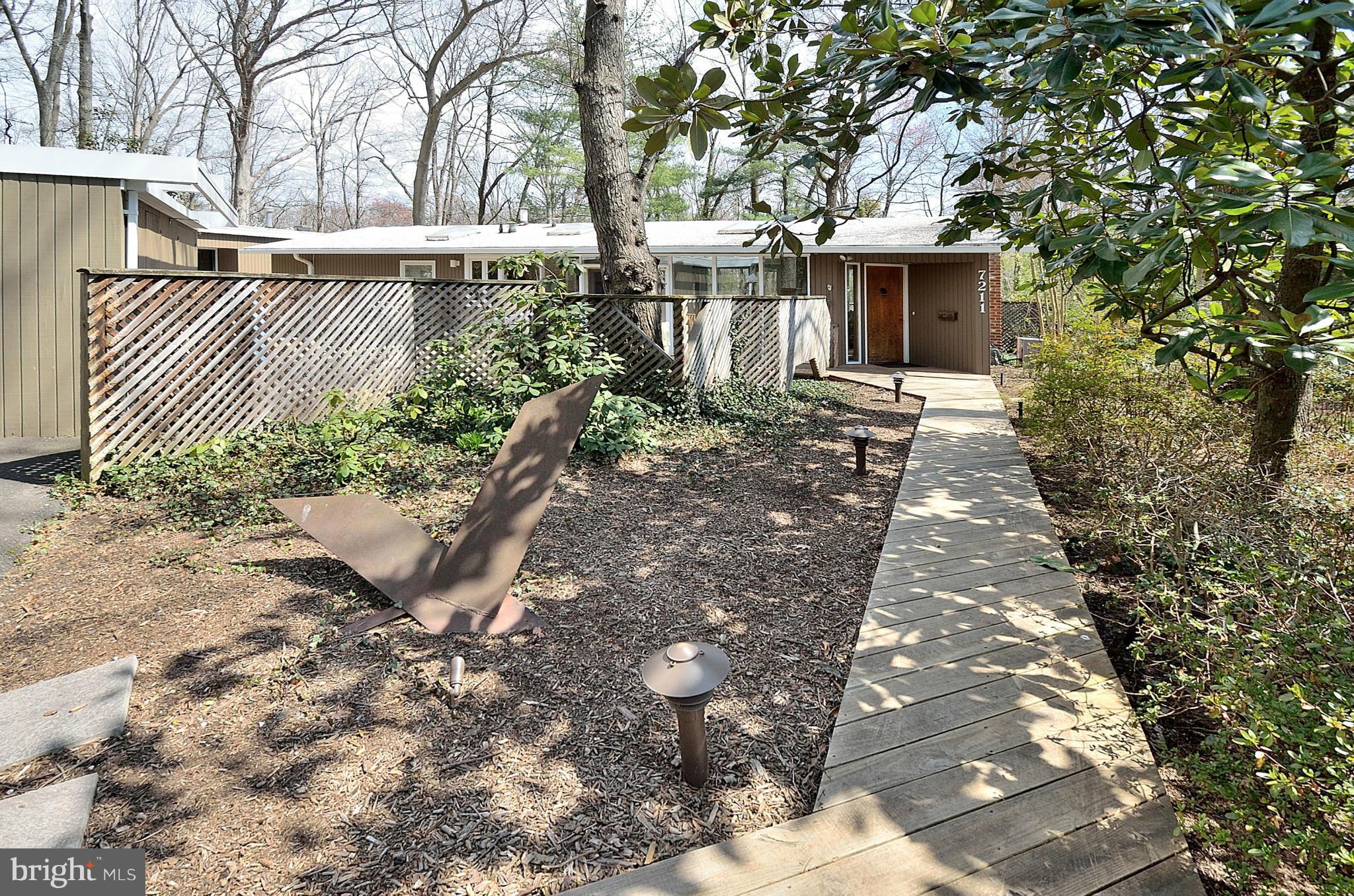 7211 Beechwood Road Alexandria, VA 22307 - Photo 21 of 30 Exterior (Front)