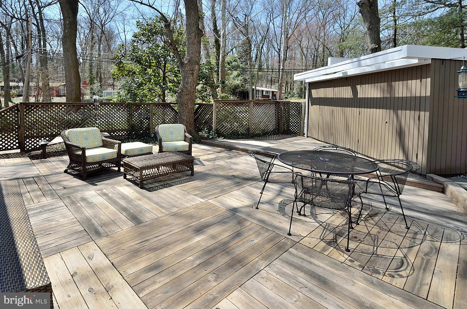 7211 Beechwood Road Alexandria, VA 22307 - Photo 23 of 30 Front Deck