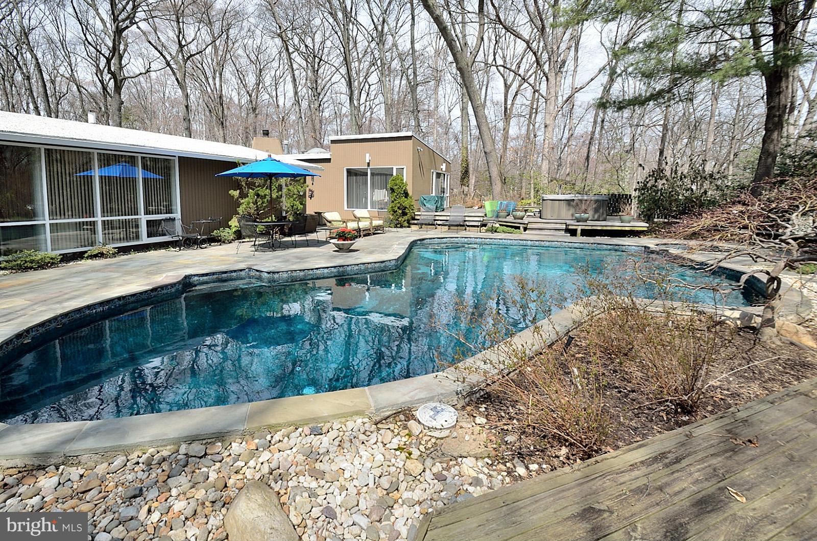 7211 Beechwood Road Alexandria, VA 22307 - Photo 28 of 30 P00l