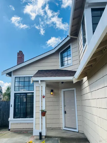 $3,100 | 111 Thresher Drive, Vallejo, CA 94591