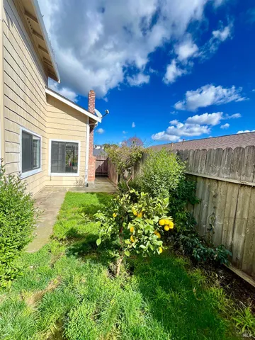 $3,100 | 111 Thresher Drive, Vallejo, CA 94591