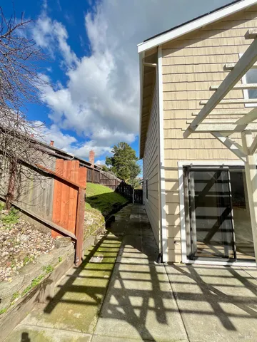 $3,100 | 111 Thresher Drive, Vallejo, CA 94591