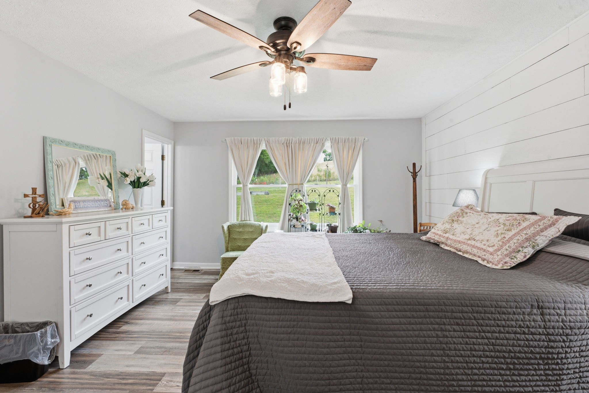 255 St Mary's Road Buffalo Valley, TN 38548 - Photo 22 of 36 a bedroom with a large bed and a dresser