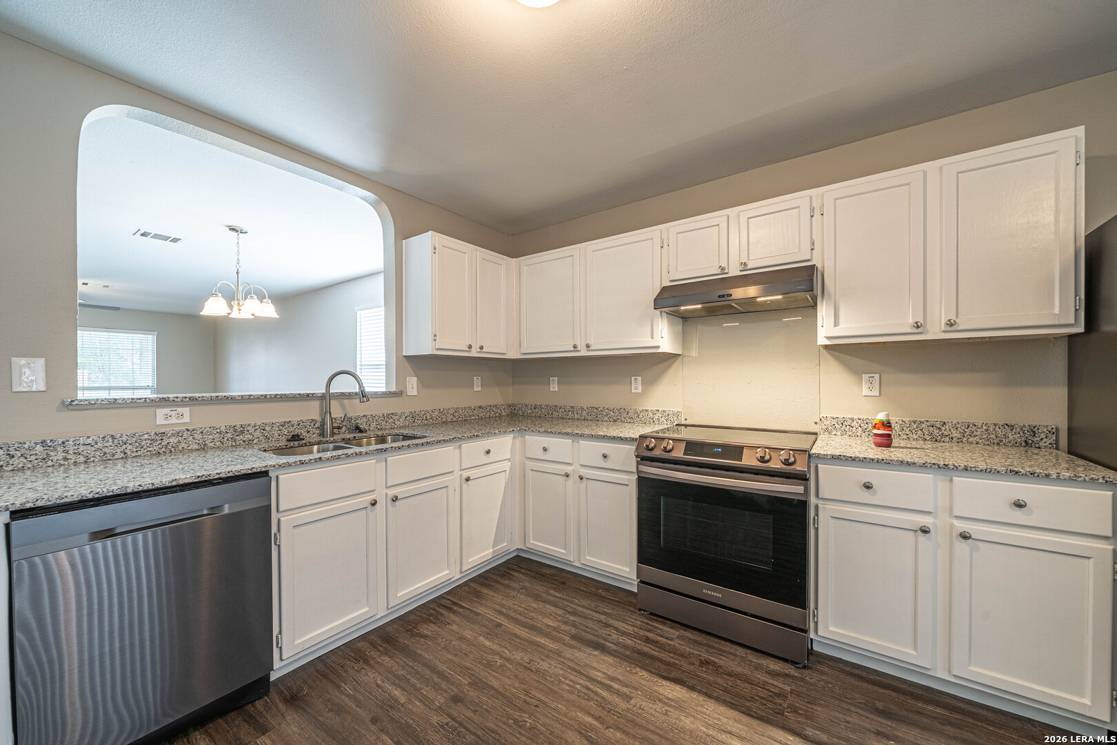 427 Silver Bit San Antonio, TX 78227 - Photo 9 of 35