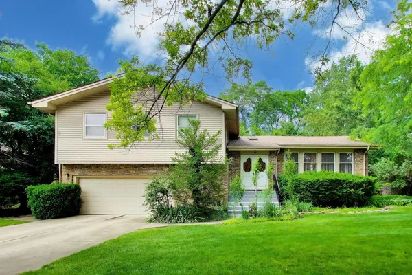 $769,000 | 3214 River Falls Drive, Northbrook, IL 60062