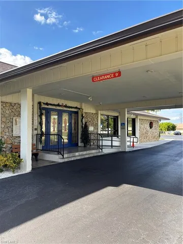 $199,000 | 618 Charlemagne Boulevard, Naples, FL 34112