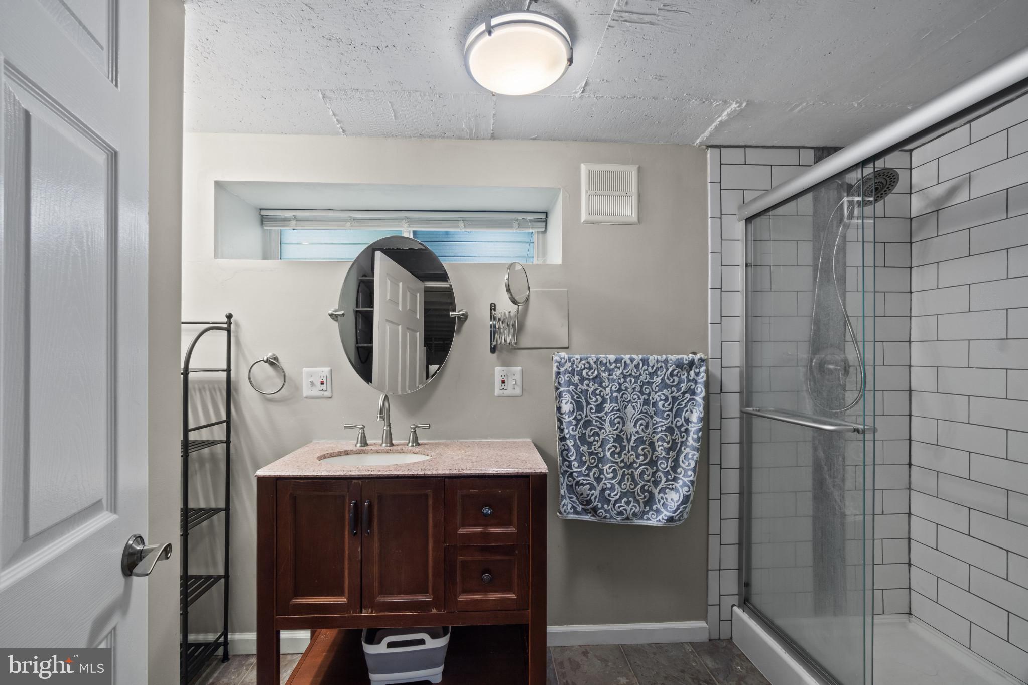 3171 Keswick Road Baltimore, MD 21211 - Photo 23 of 34 Full bathroom