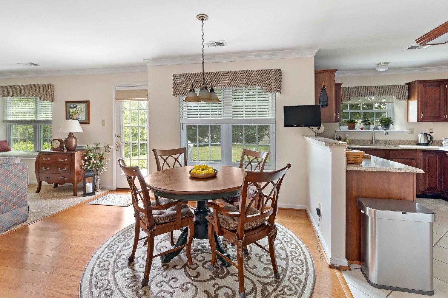 2000 St Stephens Green Lexington, KY 40503 - Photo 10 of 32 09