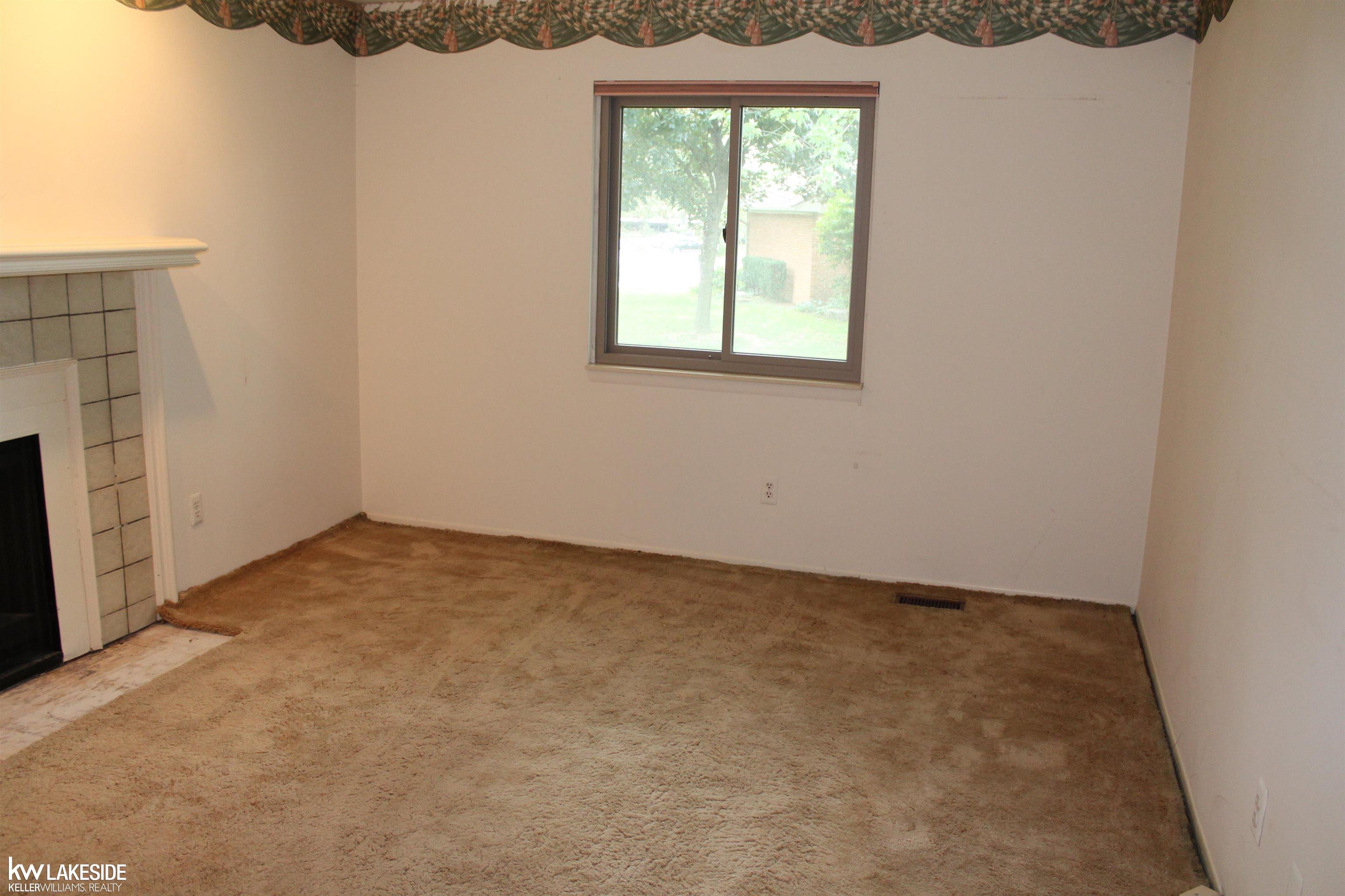 3974 Old Creek Road Troy, MI 48084 - Photo 26 of 32 50091748-34.JPG