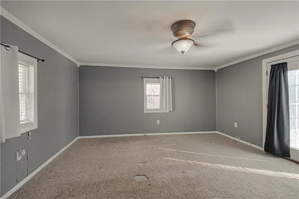 $180,000 | 427 North Fairview Avenue, Liberty, MO 64068