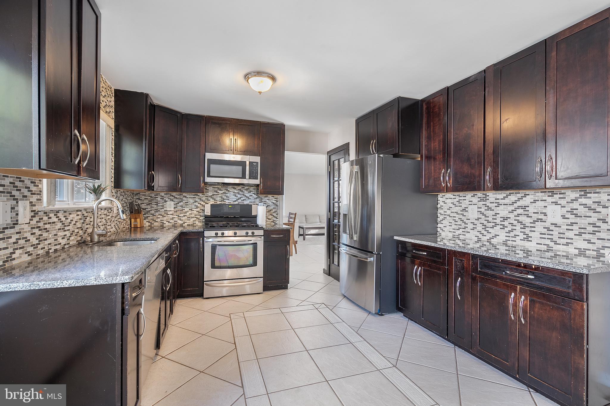 42 Nostrand Road Hillsborough, NJ 08844 - Photo 21 of 43