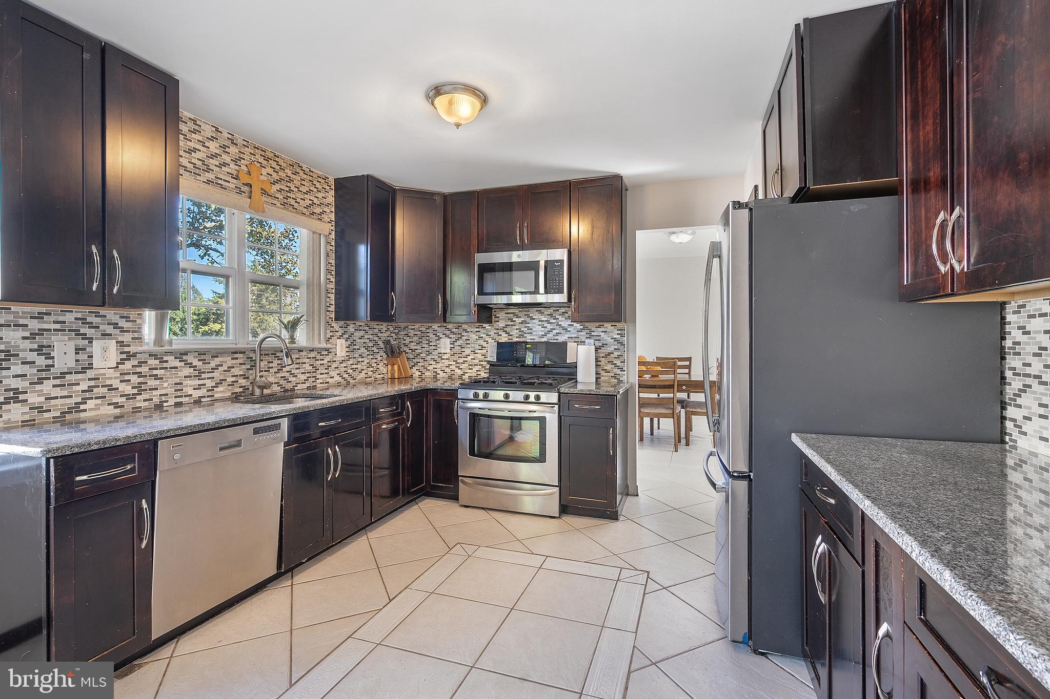 42 Nostrand Road Hillsborough, NJ 08844 - Photo 22 of 43