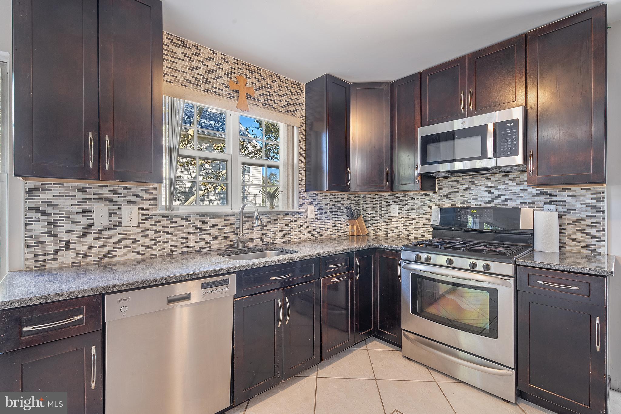 42 Nostrand Road Hillsborough, NJ 08844 - Photo 23 of 43