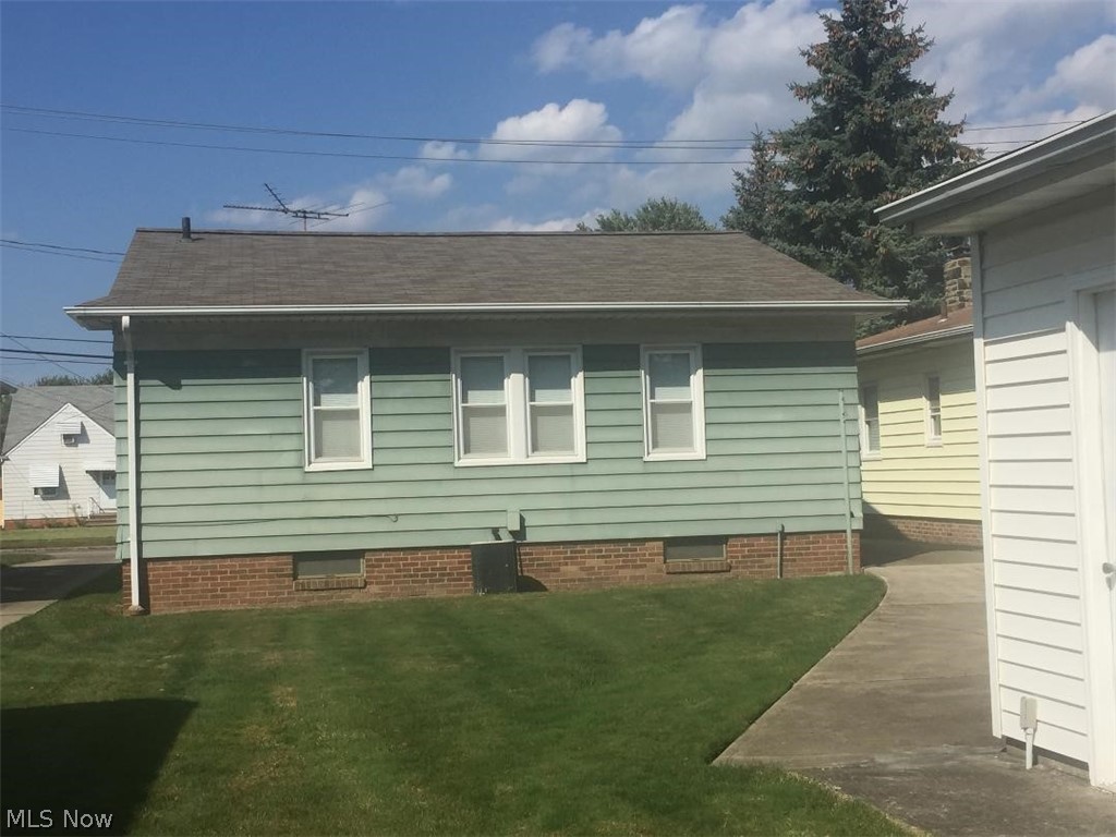 13812 Granger Road Cleveland, OH 44125 - Photo 24 of 29