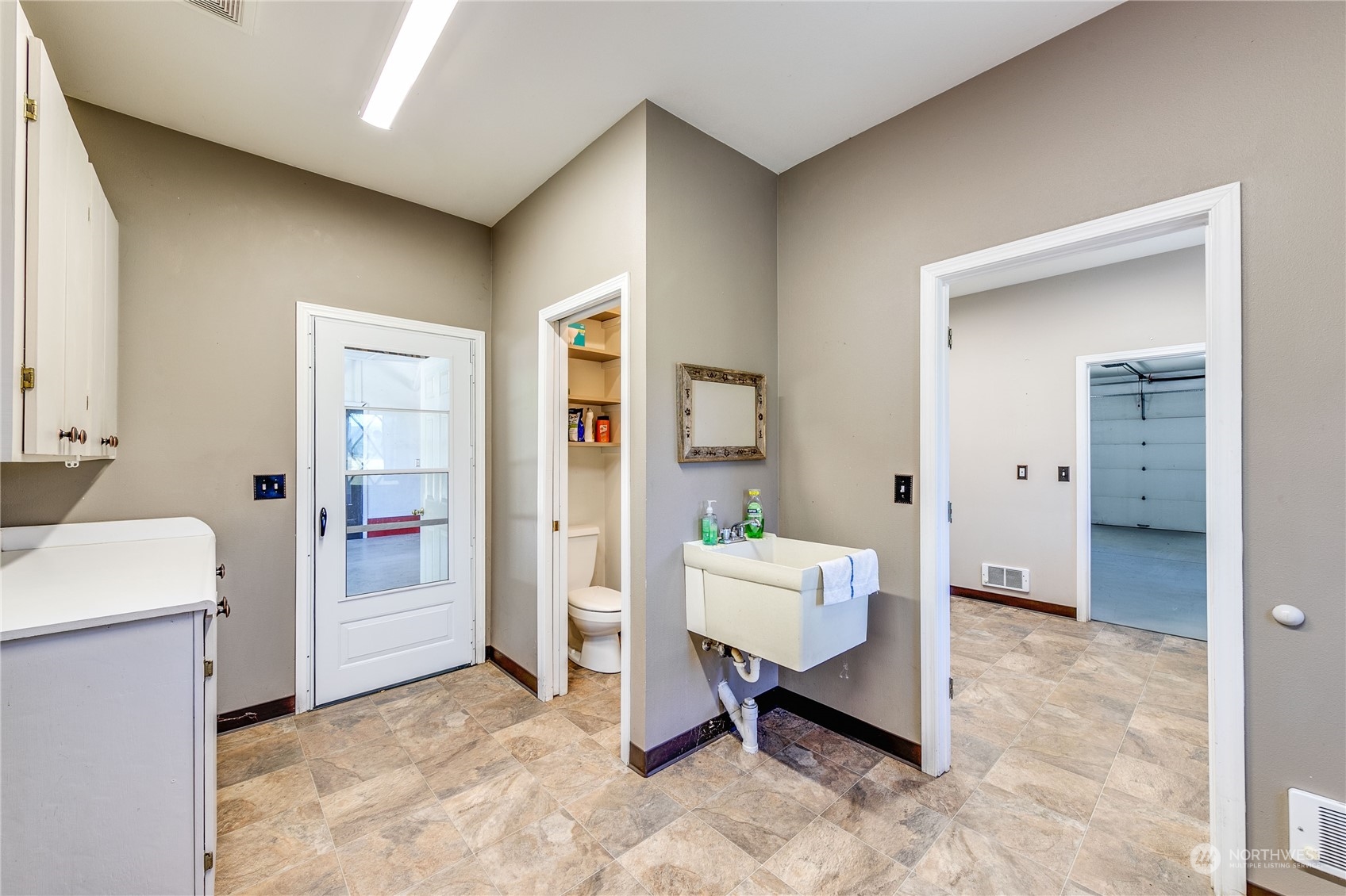 174 Lot 9&10 Knutsen Farm Road Sequim, WA 98382 - Photo 37 of 40 a living room with furniture and a table