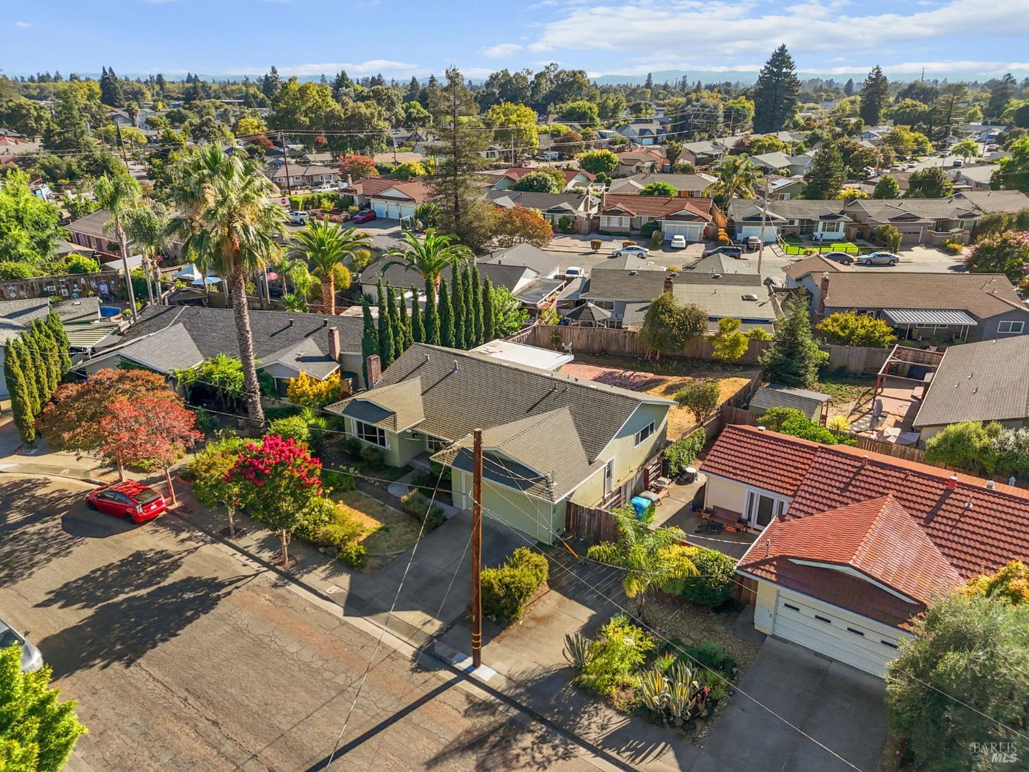 1263 Kerney Street Santa Rosa, CA 95401 - Photo 4 of 34 Gallery Image 4