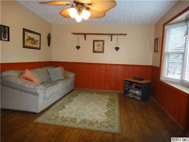 3702 Spring Drive Midland, NC 28107 - Photo 3 of 16 Gallery Image 3
