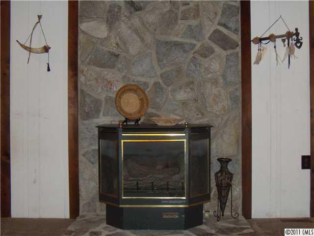 3702 Spring Drive Midland, NC 28107 - Photo 6 of 16 Gallery Image 6