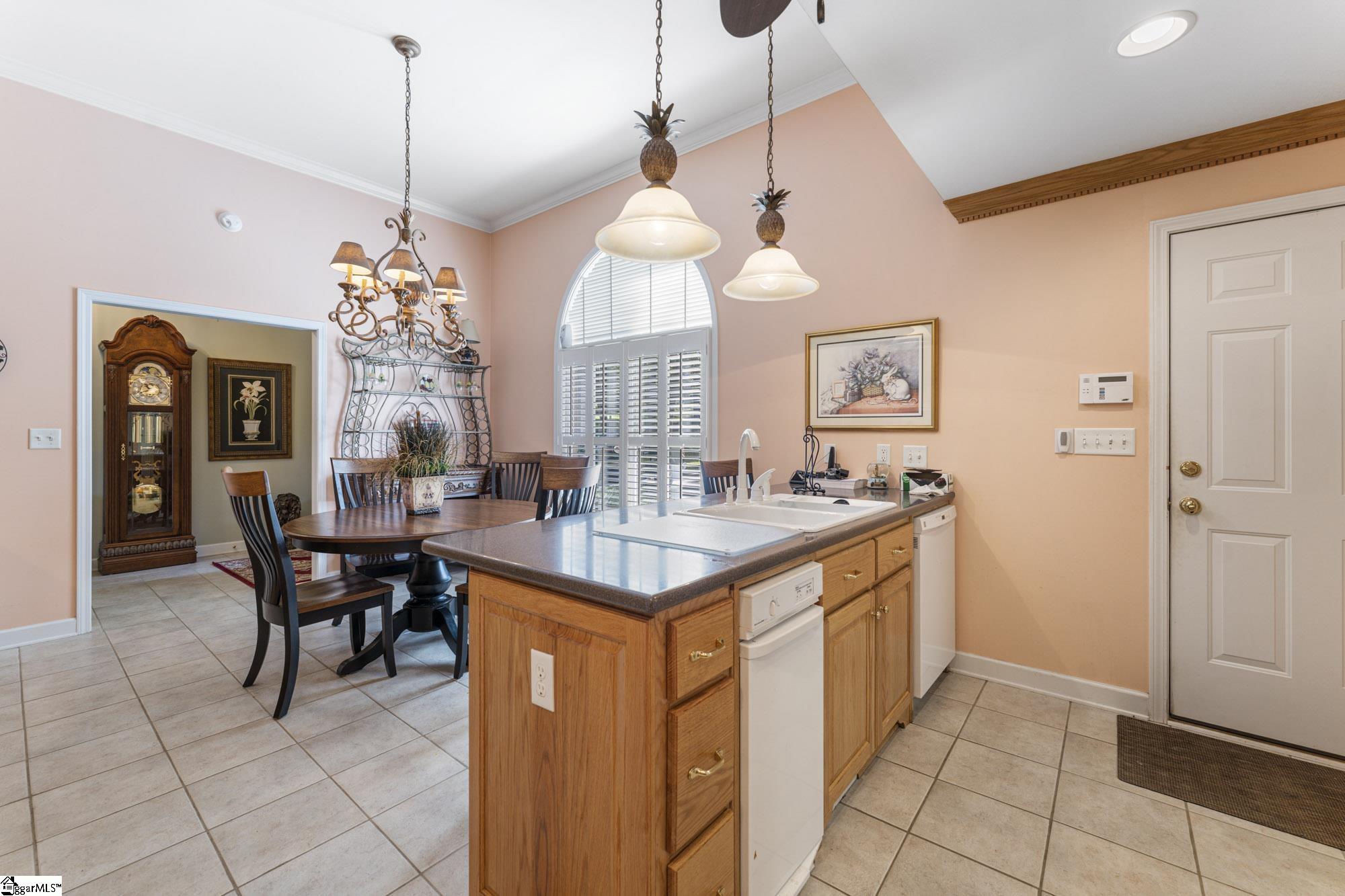 322 Johnson Avenue Anderson, SC 29621 - Photo 8 of 36 Gallery Image 8