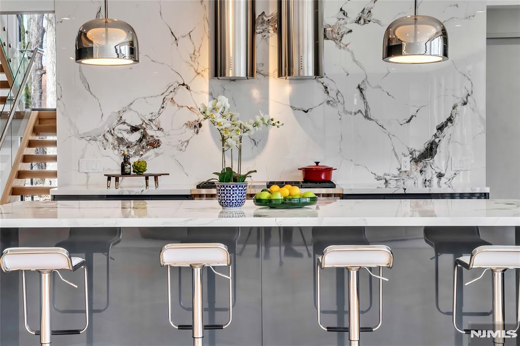 11 Roberts Road Englewood Cliffs, NJ 07632 - Photo 18 of 50