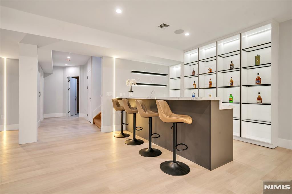 11 Roberts Road Englewood Cliffs, NJ 07632 - Photo 40 of 50