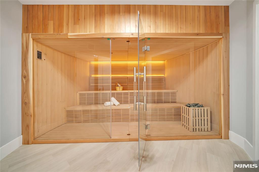 11 Roberts Road Englewood Cliffs, NJ 07632 - Photo 41 of 50