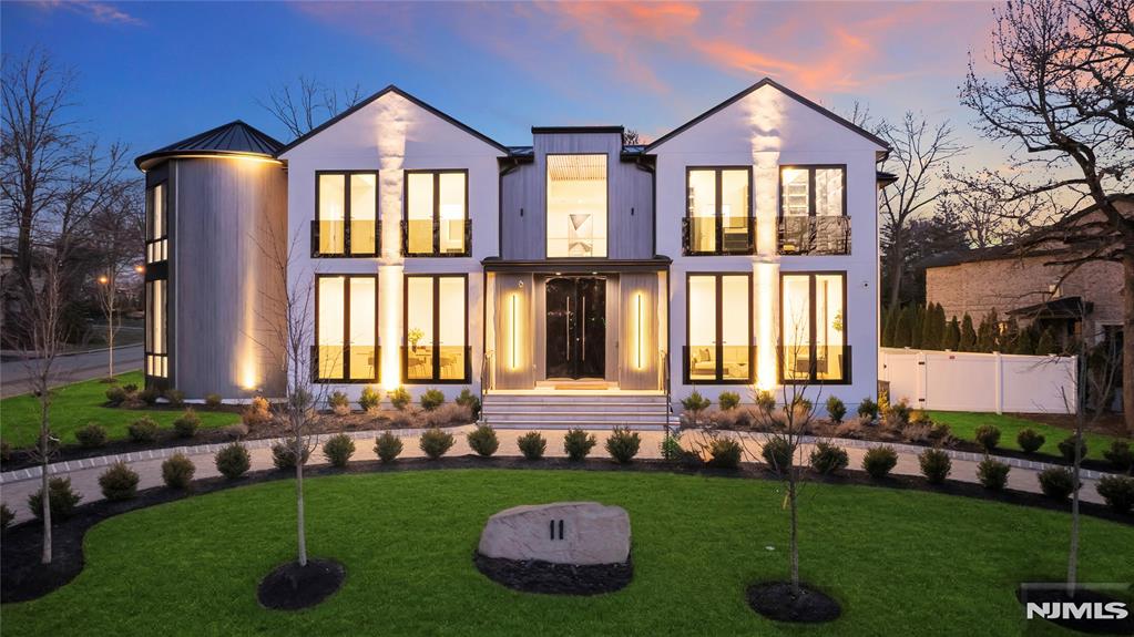 11 Roberts Road Englewood Cliffs, NJ 07632 - Photo 50 of 50