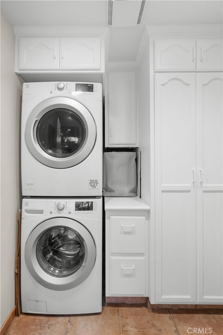 52 Stanford Circle Lompoc, CA 93436 - Photo 18 of 29 Dedicated Indoor Laundry Room