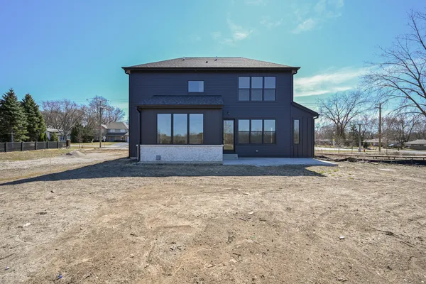 $1,117,900 | 62 Miller Road, Lake Zurich, IL 60047