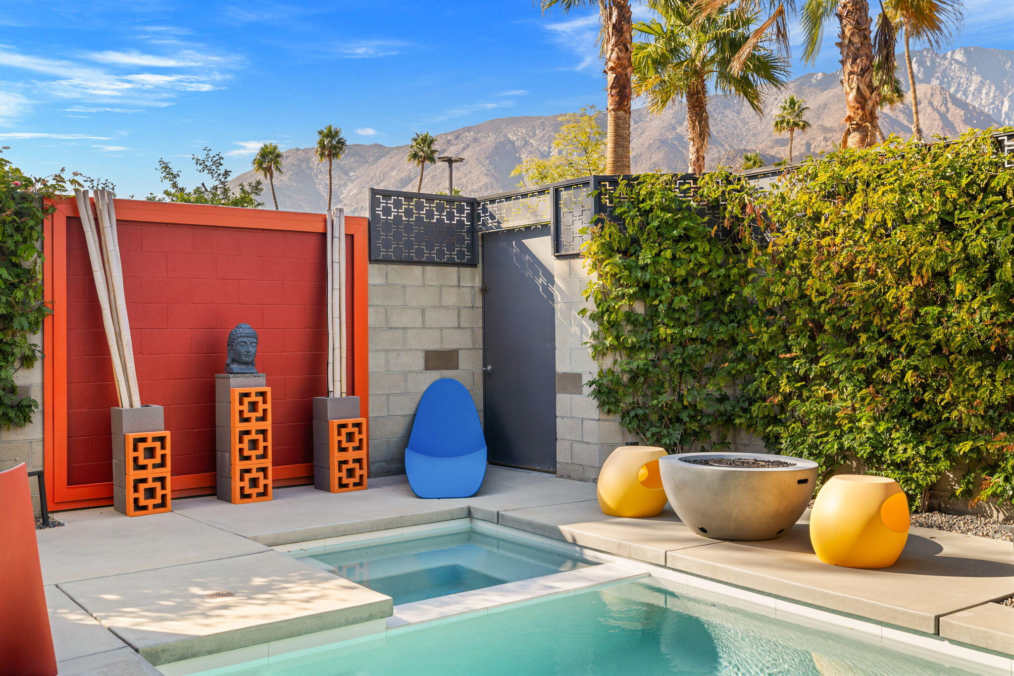 2691 Paragon Loop Palm Springs, CA 92262 - Photo 3 of 47 81-web-or-mls-8M4A4848