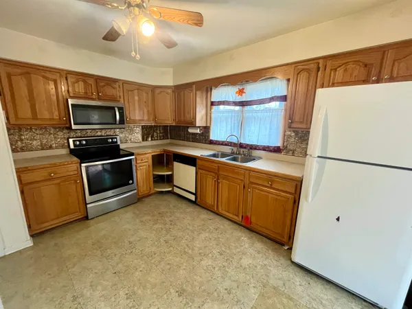 $275,000 | 28 Flint Mountain Drive, Stuarts Draft, VA 24477
